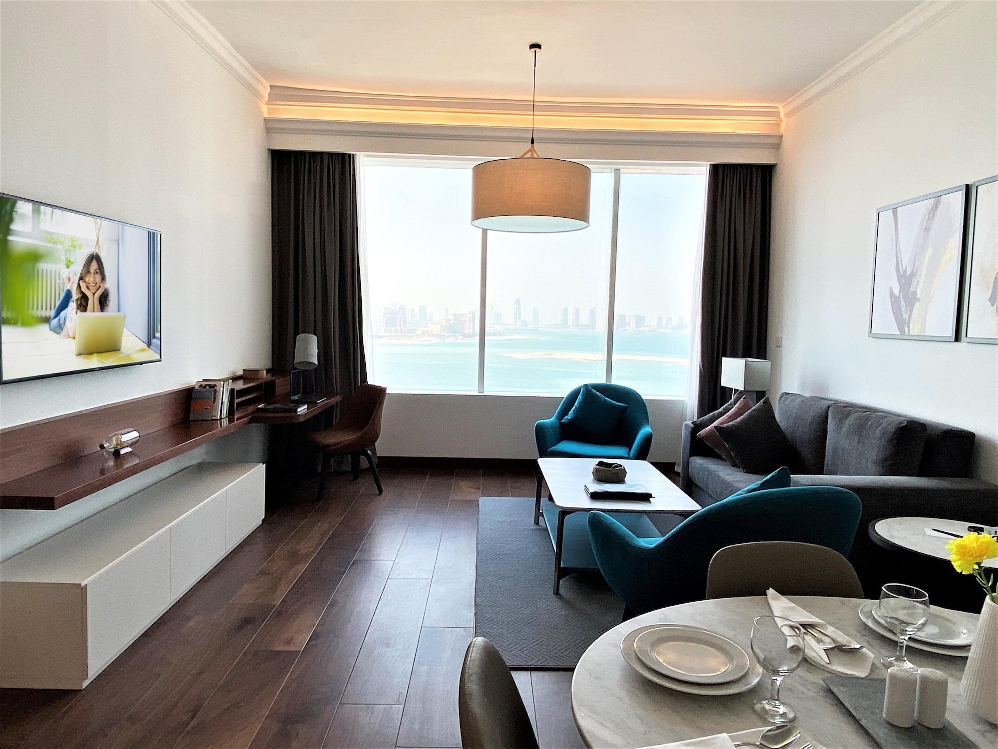 Somerset West Bay Doha Kültér fotó Living room
