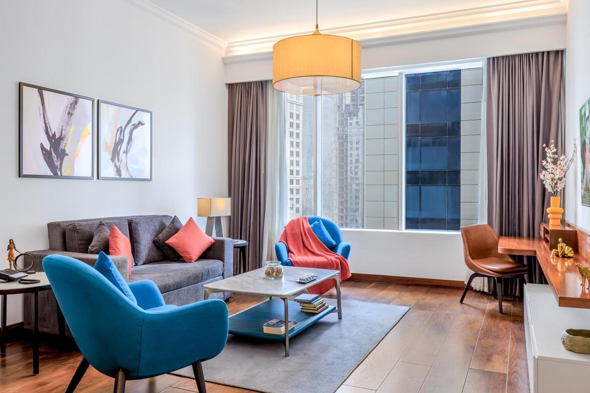 Somerset West Bay Doha Kültér fotó Living room
